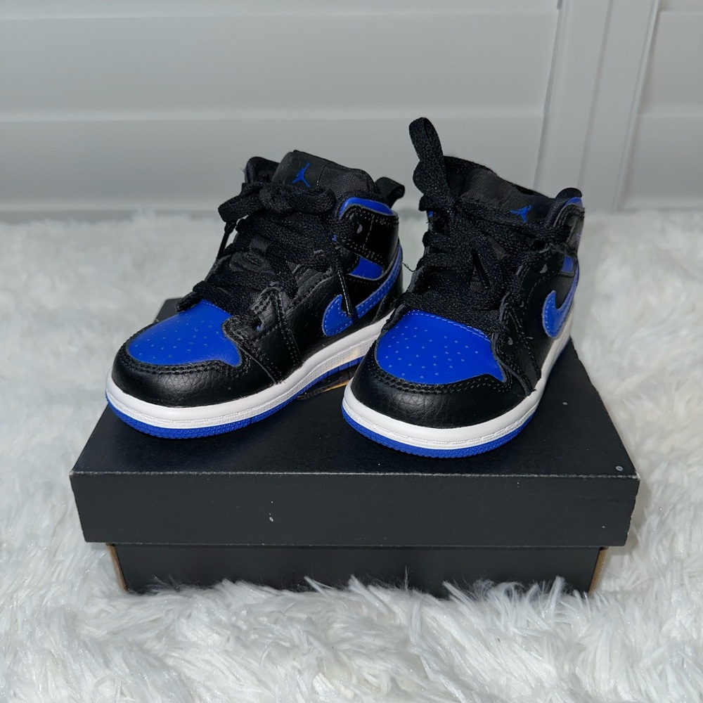 Infant Jordan 1- Size 6